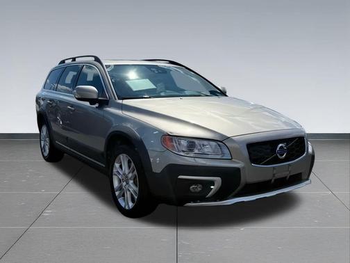 2016 Volvo XC70 T5 Platinum