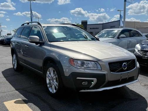 2016 Volvo XC70 T5 Platinum