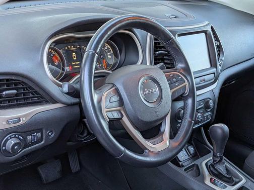 2016 Jeep Cherokee 75th Anniversary