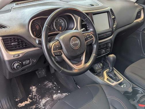 2016 Jeep Cherokee 75th Anniversary