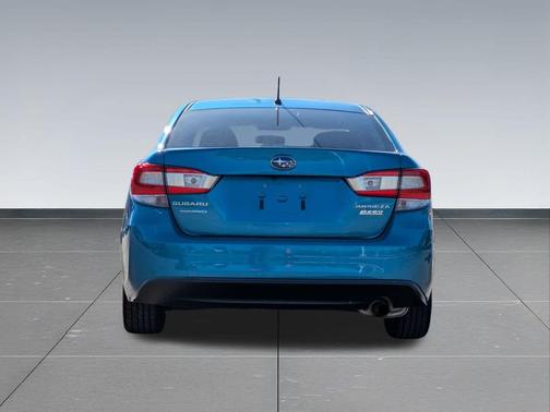 2017 Subaru Impreza 2.0i