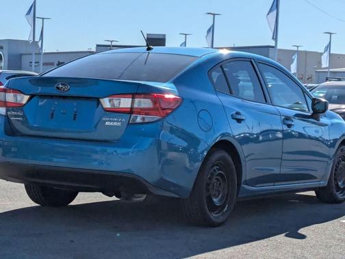 2017 Subaru Impreza 2.0i