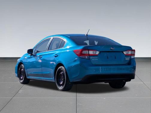 2017 Subaru Impreza 2.0i