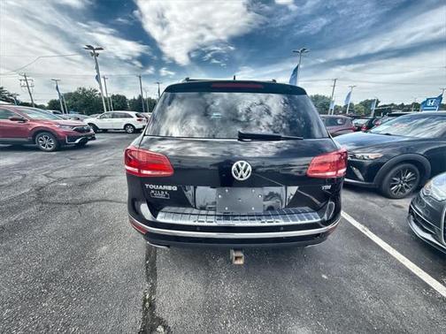 2016 Volkswagen Touareg TDI Lux
