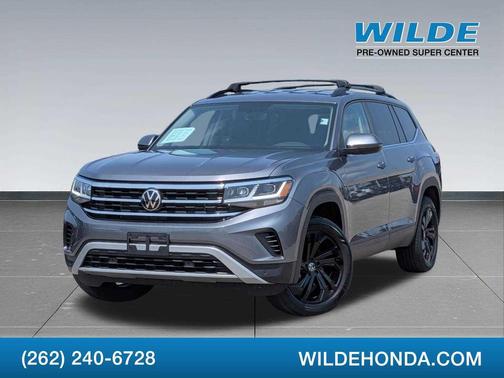 Platinum Gray Metallic 2023 Volkswagen Atlas 3.6L SE w/Technology