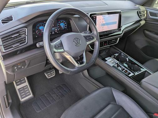 2024 Volkswagen Atlas Cross Sport 2.0T SEL