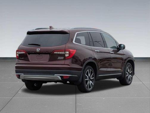 Deep Scarlet Pearl 2019 Honda Pilot Touring 8-Passenger