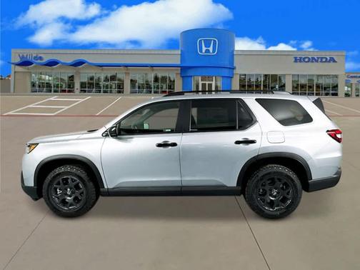 Solar Silver Metallic 2026 Honda Pilot TrailSport