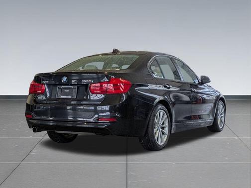 2017 BMW 320 i
