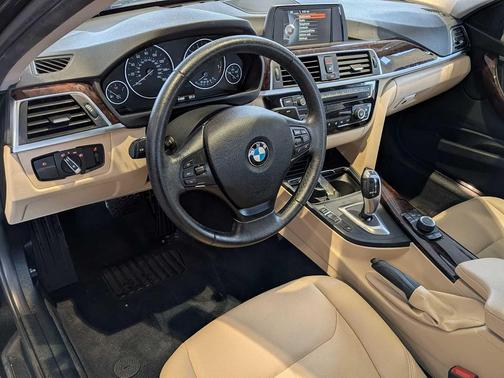 2017 BMW 320 i