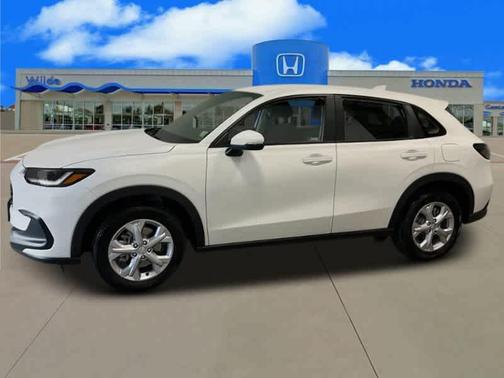 Platinum White Pearl 2025 Honda HR-V LX