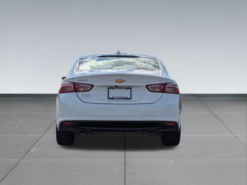 2021 Chevrolet Malibu FWD LT