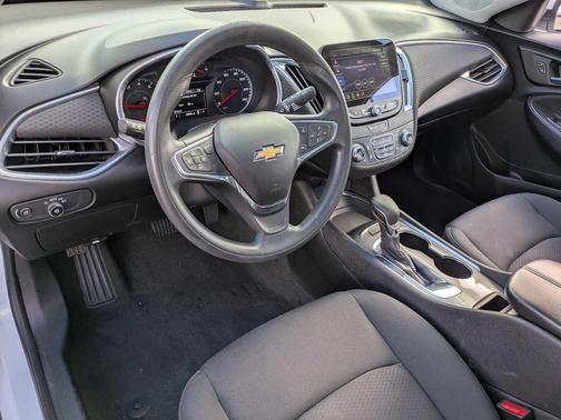 2021 Chevrolet Malibu FWD LT