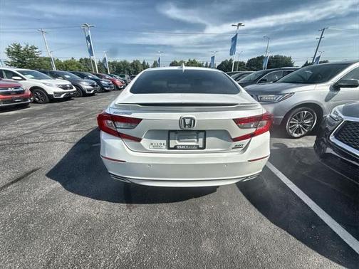 2022 Honda Accord Touring 2.0T