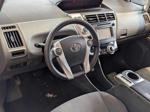 2014 Toyota Prius v Two