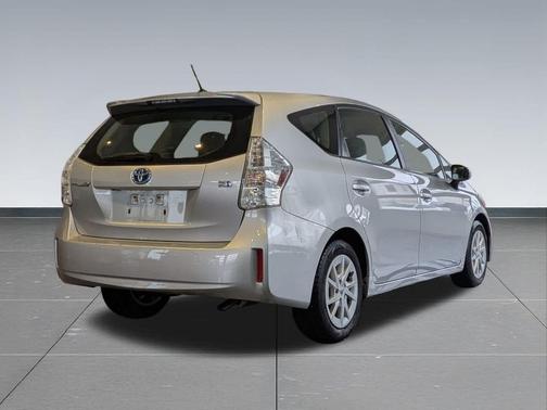 2014 Toyota Prius v Two