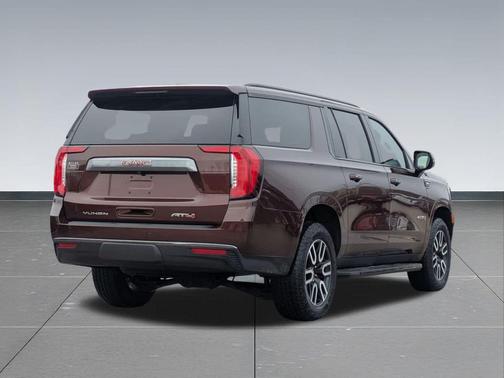 2023 GMC Yukon XL 4WD AT4