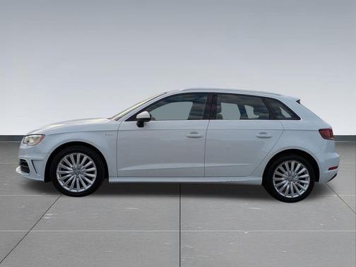 2016 Audi A3 e-tron 1.4T Tech Premium Plus