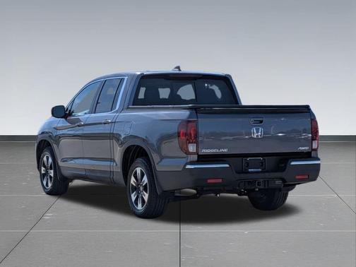 Modern Steel Metallic 2020 Honda Ridgeline RTL