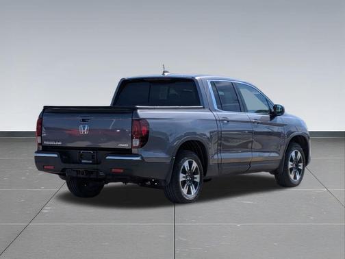 Modern Steel Metallic 2020 Honda Ridgeline RTL