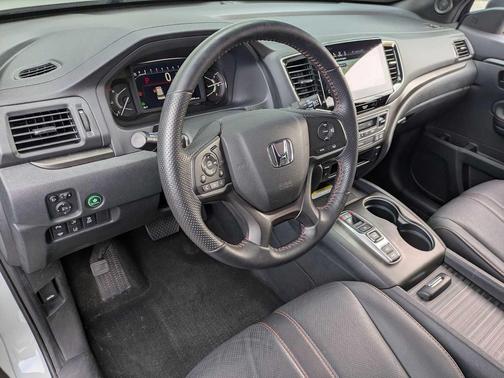 2023 Honda Passport AWD TrailSport
