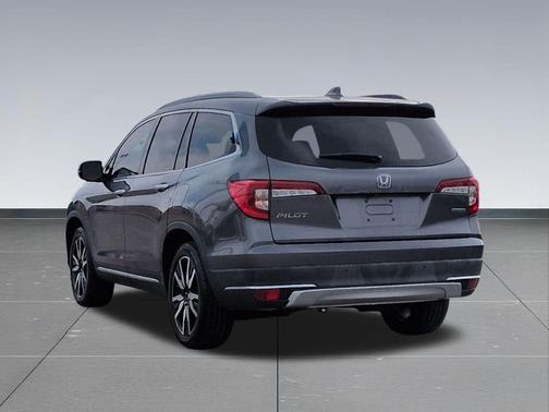 2021 Honda Pilot Touring 8-Passenger