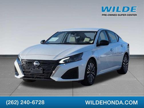 2025 Nissan Altima SV FWD