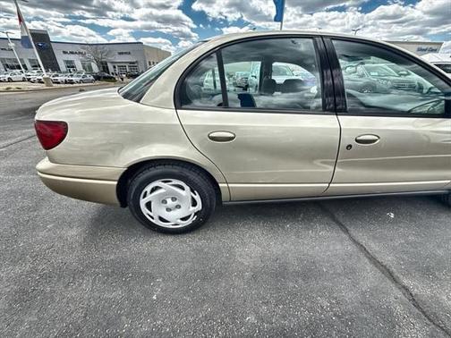 2001 Saturn SL 2
