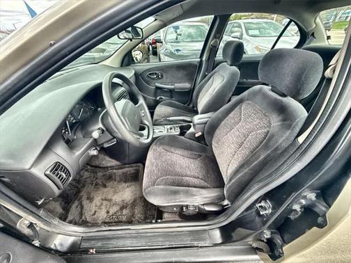 2001 Saturn SL 2