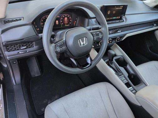 2023 Honda Accord 