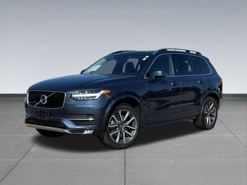 2019 Volvo XC90 T6 Momentum