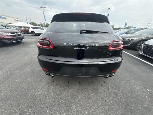 2016 Porsche Macan S