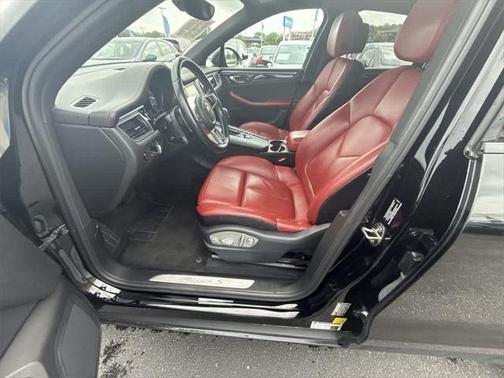 2016 Porsche Macan S