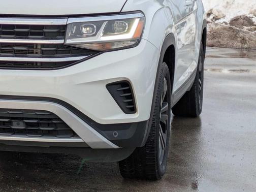 2022 Volkswagen Atlas 2.0T SE w/Technology 4MOTION