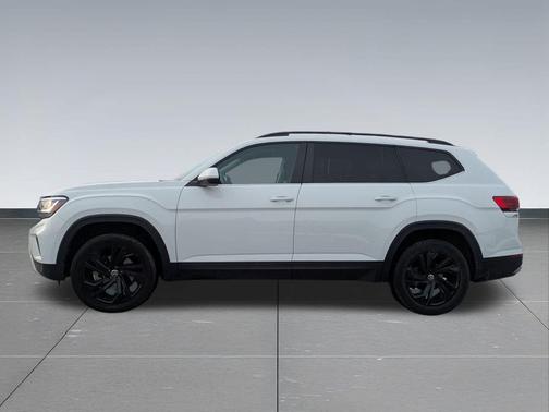 2022 Volkswagen Atlas 2.0T SE w/Technology 4MOTION