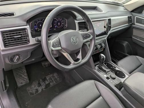 2022 Volkswagen Atlas 2.0T SE w/Technology 4MOTION