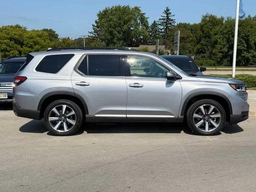 2024 Honda Pilot Touring 8-Passenger