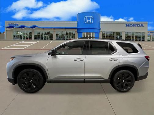 Solar Silver Metallic 2026 Honda Pilot Black Edition