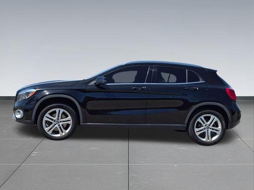 Night Black 2020 Mercedes-Benz GLA 250 4MATIC