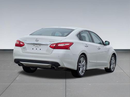 2016 Nissan Altima 3.5 SL