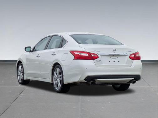 2016 Nissan Altima 3.5 SL