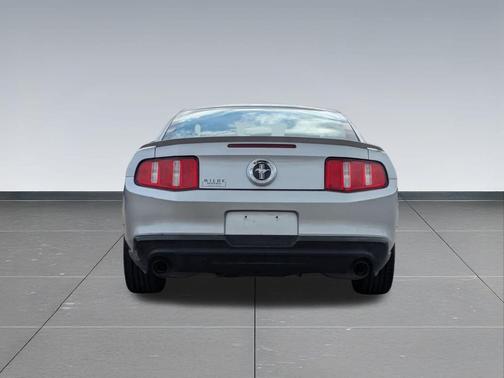 2012 Ford Mustang V6 Premium