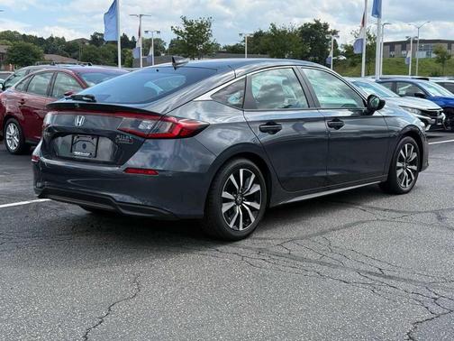 2022 Honda Civic EX-L