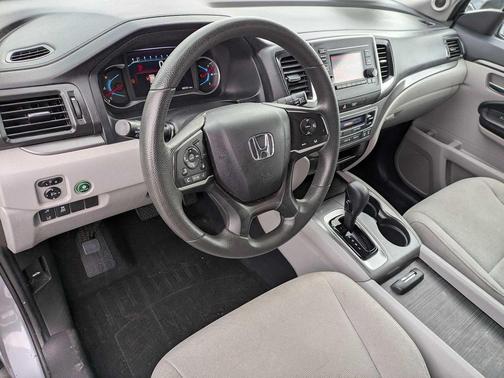 2020 Honda Pilot AWD LX