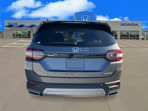 2025 Honda Pilot Touring 8-Passenger