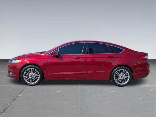 RUBY RED TINTED CLEARCOAT 2014 Ford Fusion SE