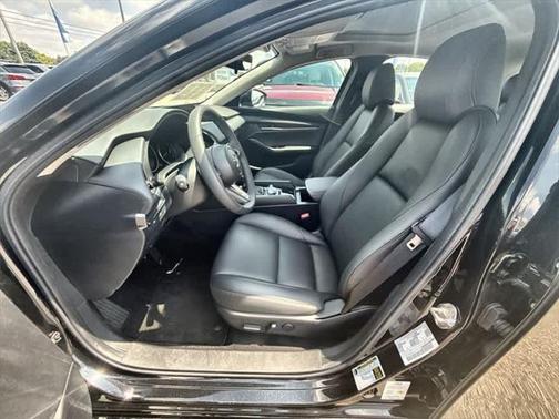 2025 Mazda Mazda3 FWD w/Preferred Package