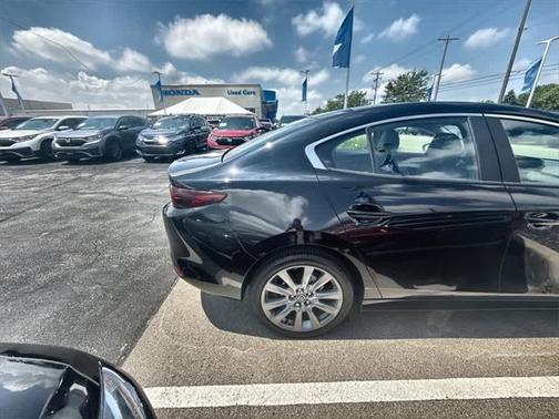 2025 Mazda Mazda3 FWD w/Preferred Package