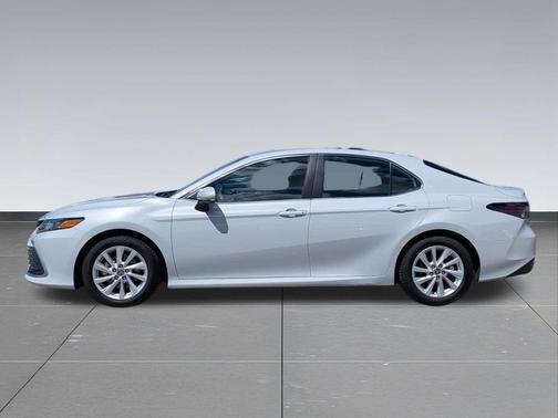 Ice Edge 2024 Toyota Camry LE