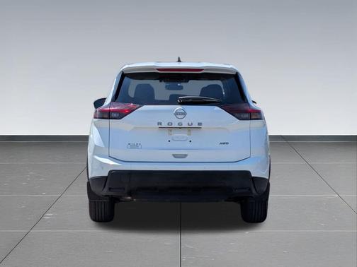Glacier White 2025 Nissan Rogue S